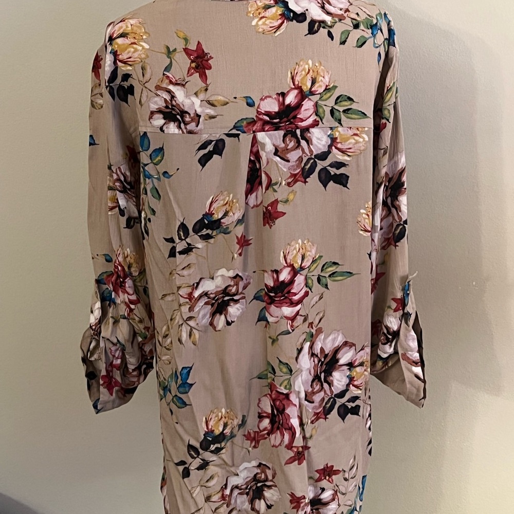 Blouse - Picture 3 of 6
